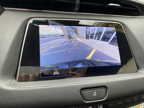 Used 2023 Cadillac XT4 Luxury w/ Cold Weather Package FWD image 20