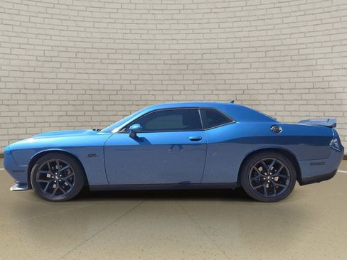 Used 2022 Dodge Challenger R/T w/ Plus Package RWD image 8