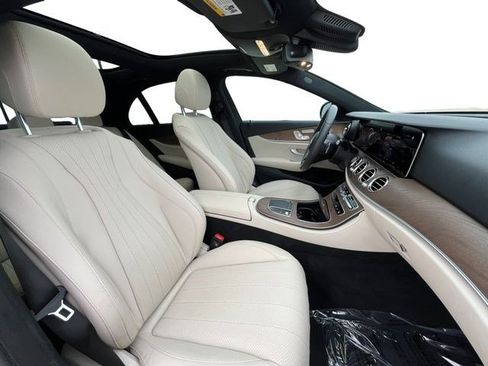 Used 2023 Mercedes-Benz E 350 Sedan image 19