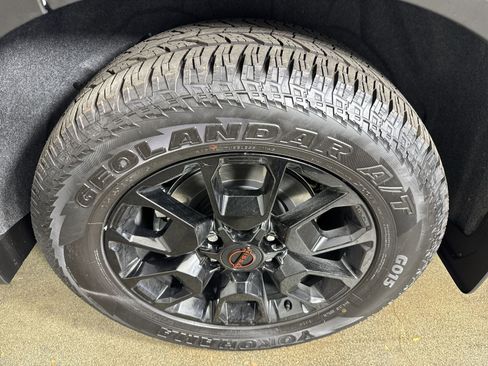 New 2025 Nissan Armada PRO-4X image 6