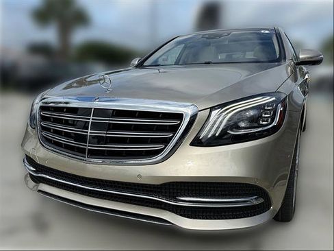 Used 2020 Mercedes-Benz S 560 Sedan image 3