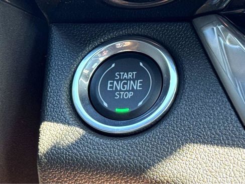 New 2026 Buick Envista Sport Touring FWD image 18