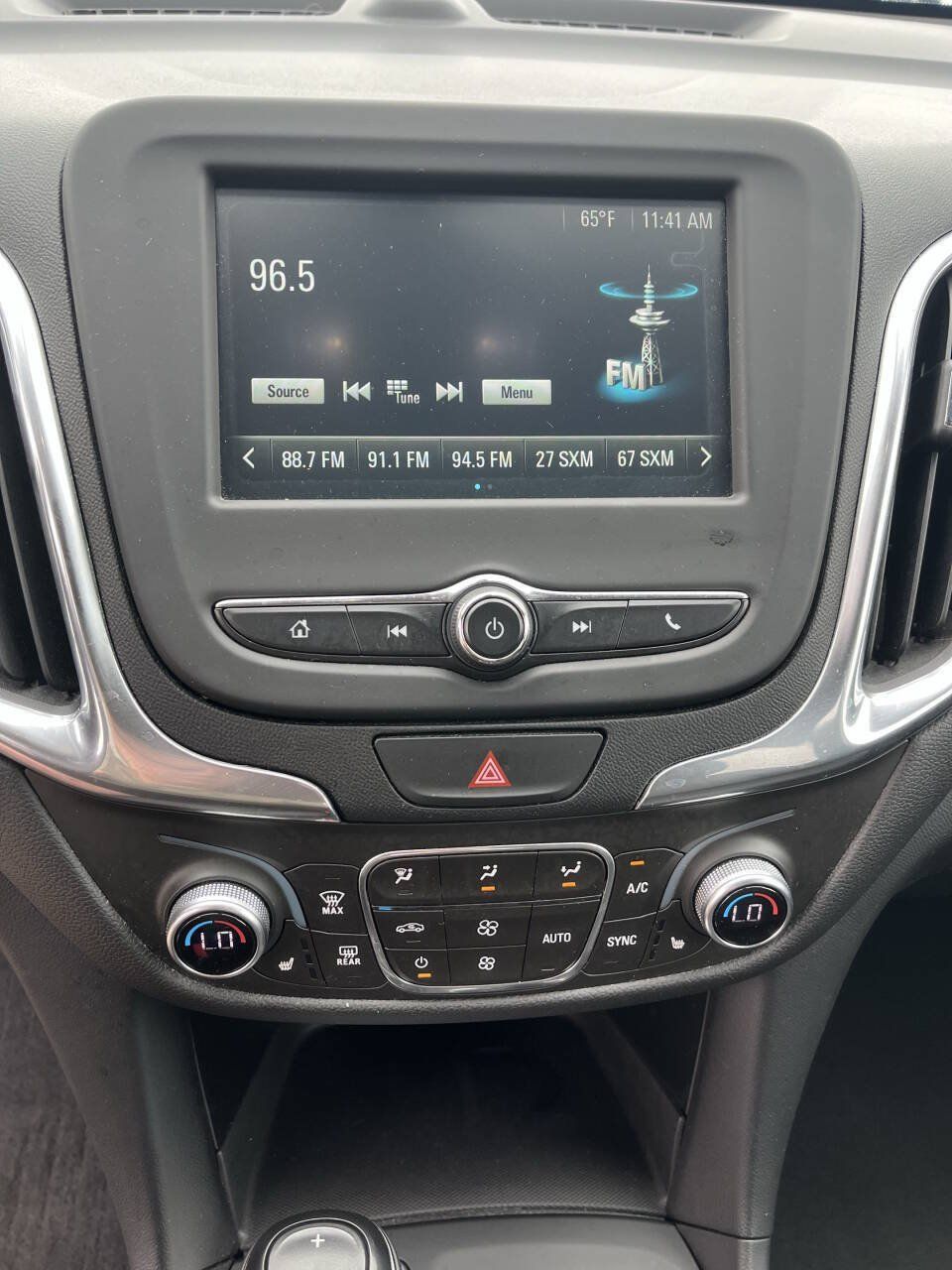 Used 2018 Chevrolet Equinox LT AWD/4WD image 30