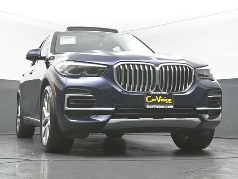 Used 2022 BMW X5 xDrive40i AWD/4WD image 47