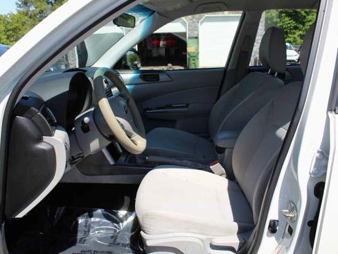 Used 2013 Subaru Forester 2.5X AWD/4WD image 22