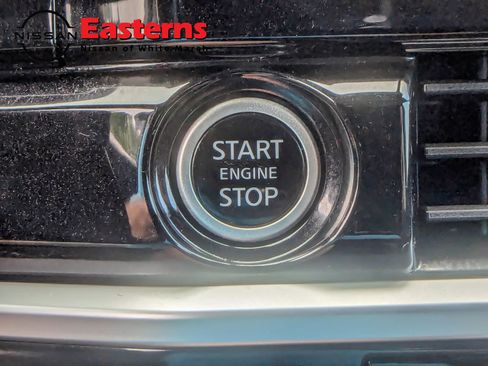 Used 2022 Nissan Pathfinder SV image 38