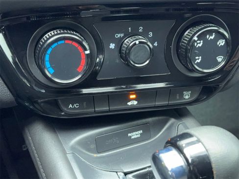 Used 2022 Honda HR-V Sport image 25