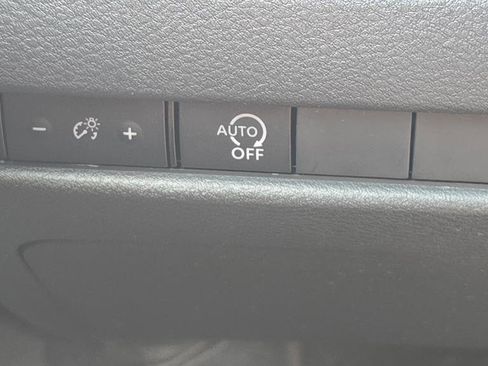 Used 2023 Nissan Rogue SV AWD/4WD image 25