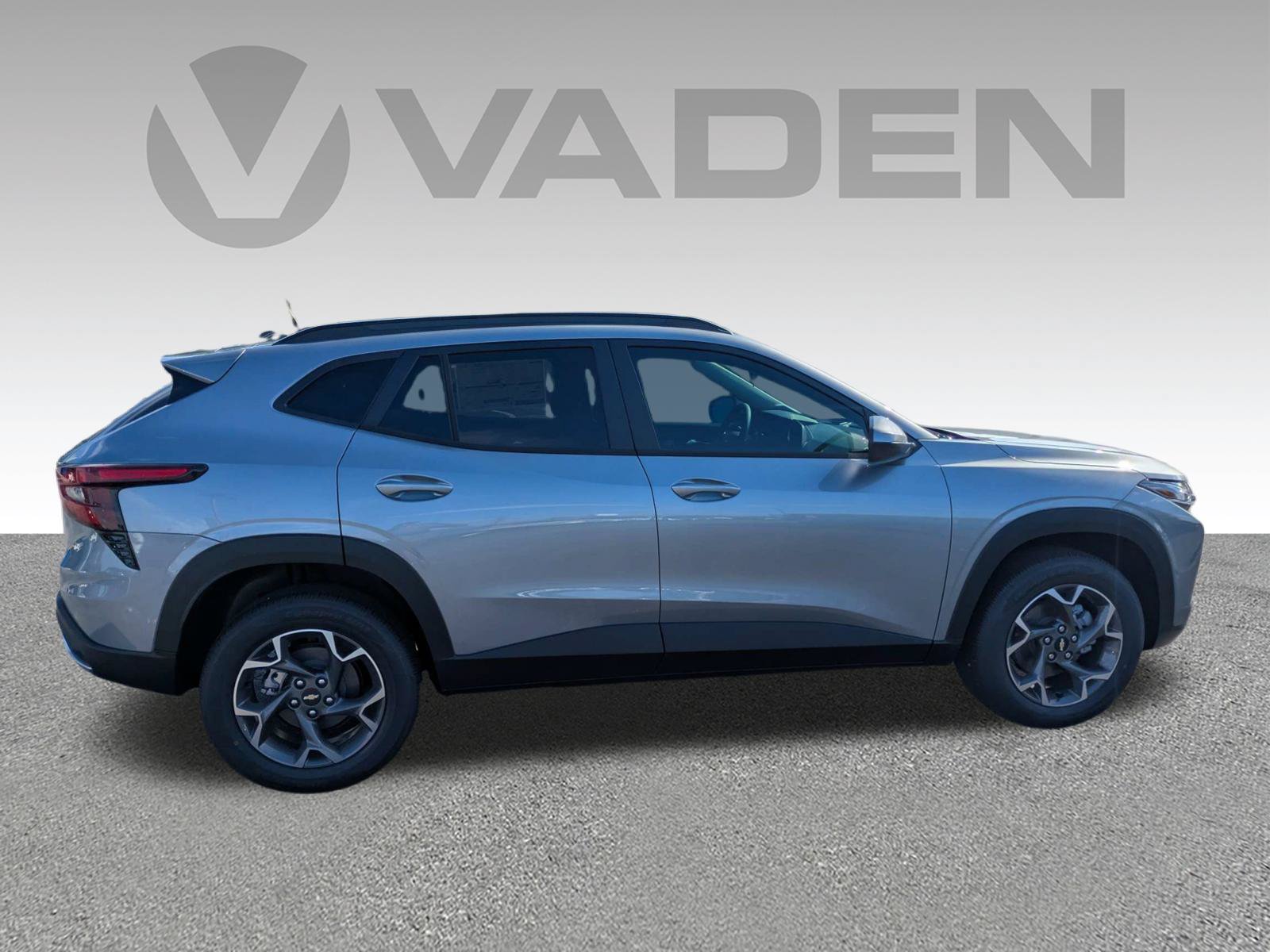 New 2026 Chevrolet Trax LT FWD image 25