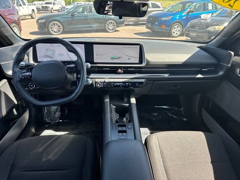 Used 2024 Hyundai Ioniq 6 SE RWD image 23