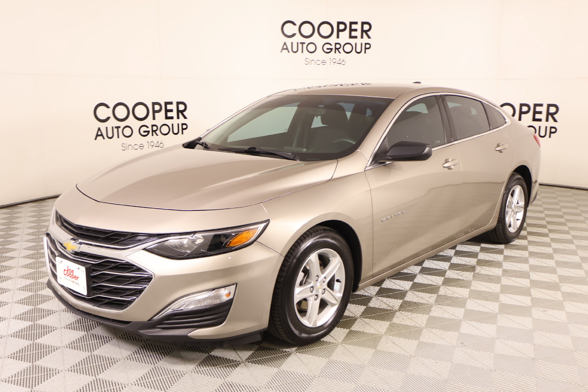 Used 2022 Chevrolet Malibu LS FWD image 9