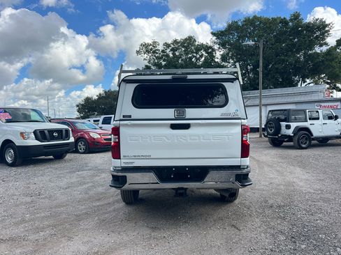 Used 2024 Chevrolet Silverado 2500 W/T w/ WT Convenience Package image 4