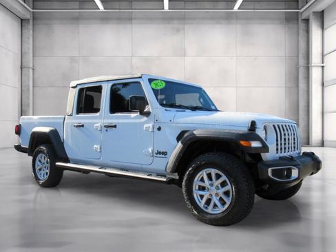 Used 2023 Jeep Gladiator Sport AWD/4WD image 1