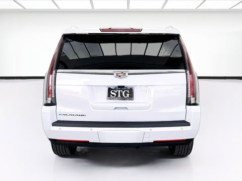 Used 2020 Cadillac Escalade Platinum AWD/4WD image 5