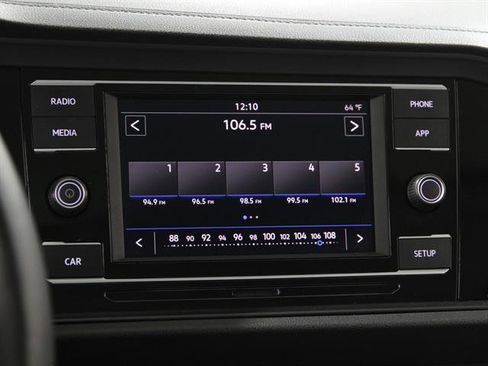 Used 2019 Volkswagen Jetta SE image 10