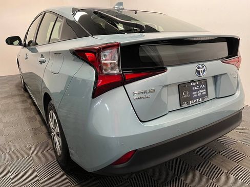 Used 2021 Toyota Prius XLE w/ Carpet Mat Package (TMS) AWD/4WD image 22