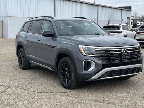 New 2026 Volkswagen Atlas Peak Edition AWD/4WD image 5