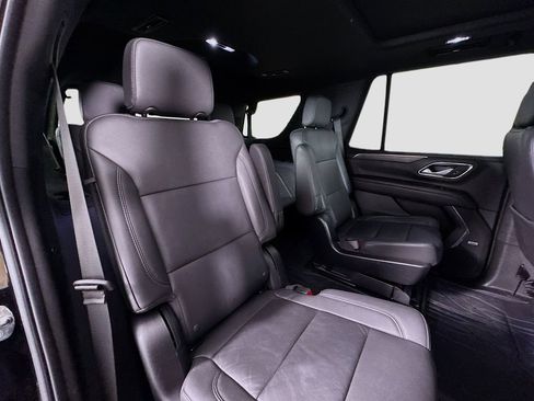 Used 2022 Chevrolet Tahoe LT w/ LT Signature Plus Package image 31