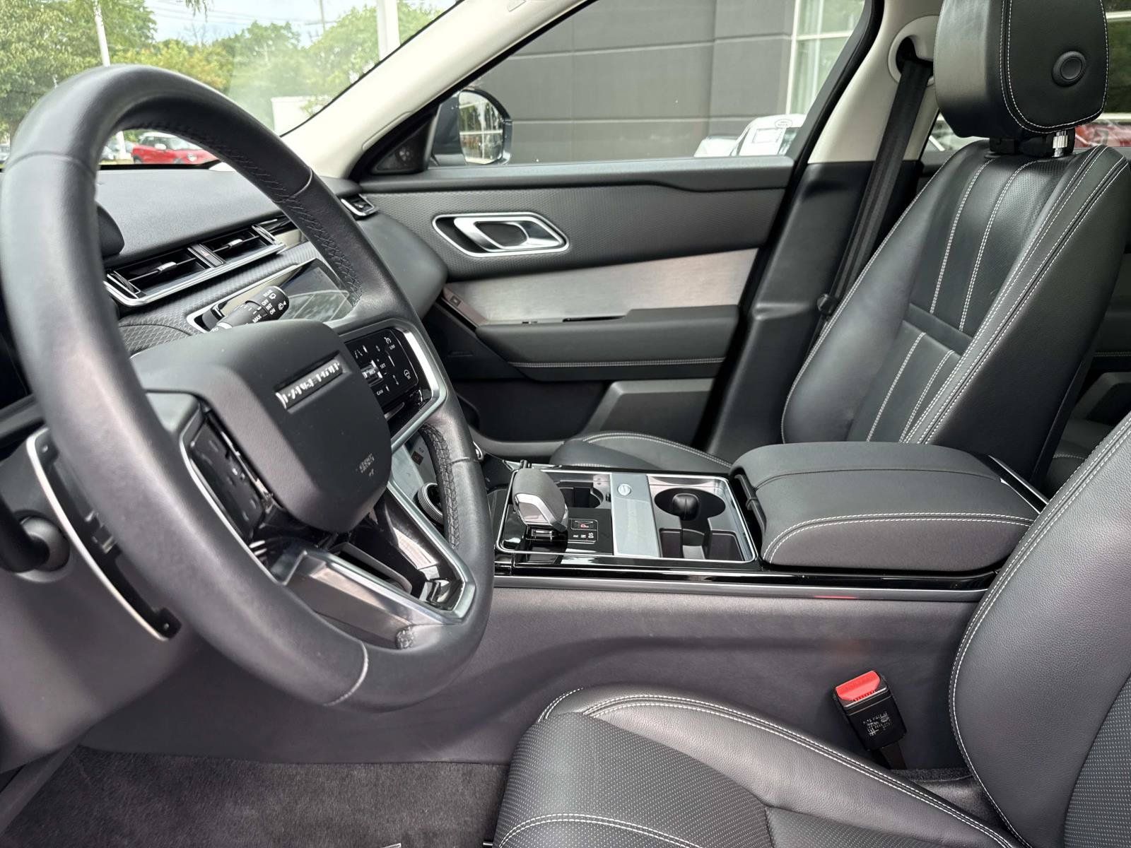 Used 2023 Land Rover Range Rover Velar S AWD/4WD image 25