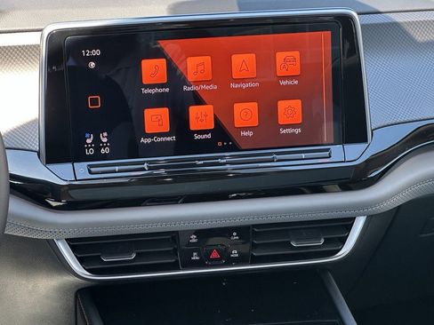 New 2026 Volkswagen Atlas Peak Edition AWD/4WD image 12