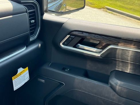 New 2026 GMC Sierra 1500 SLT w/ SLT Premium Plus Package image 33