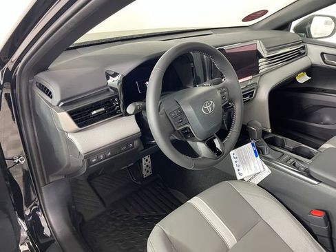 New 2026 Toyota Camry SE image 2