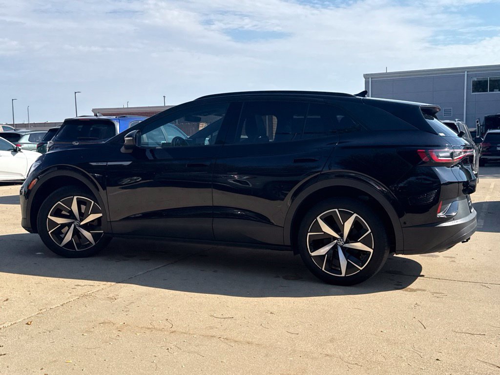 Used 2023 Volkswagen ID.4 Pro S AWD/4WD image 3