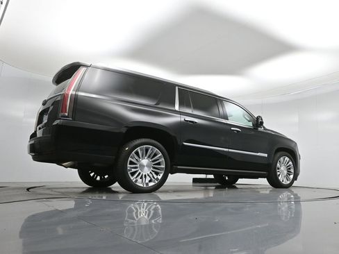 Used 2016 Cadillac Escalade ESV Platinum image 48
