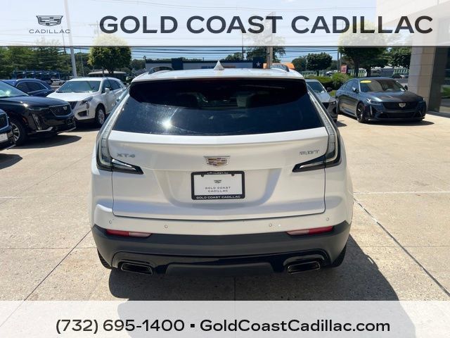 Used 2019 Cadillac XT4 Sport w/ Cold Weather Package FWD image 3