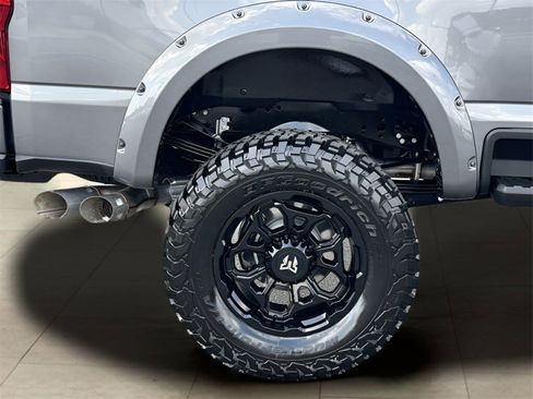 New 2025 Ford F250 Lariat w/ Lariat Ultimate Package image 56