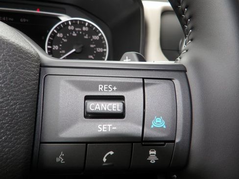 New 2025 Nissan Rogue SV image 29