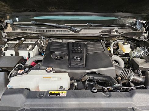 Certified 2025 Toyota Tundra SR5 image 19