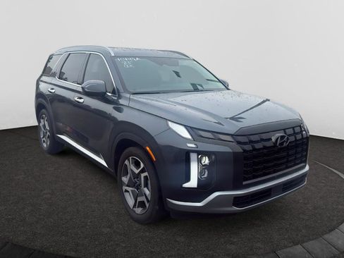 Used 2025 Hyundai Palisade SEL FWD image 3