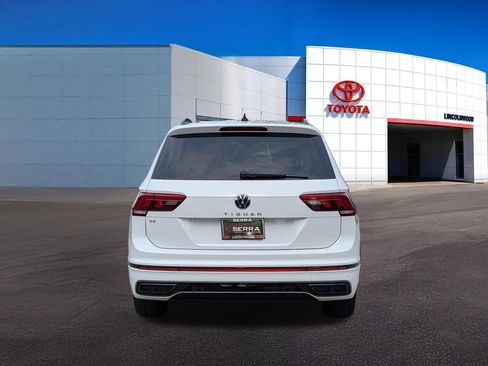 Used 2022 Volkswagen Tiguan SE R-Line FWD image 12