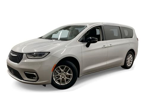 Used 2024 Chrysler Pacifica Touring-L FWD image 1