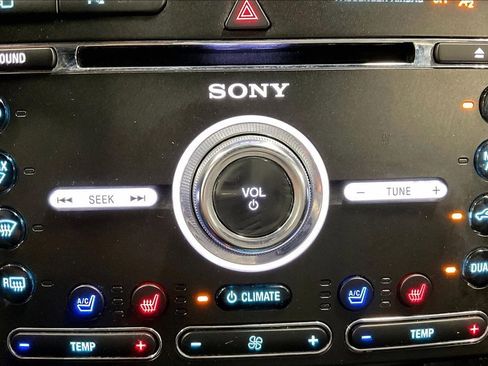Used 2018 Ford Explorer Limited AWD/4WD image 15