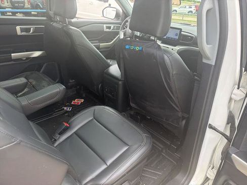 Certified 2022 Ford Explorer XLT w/ Equipment Group 202A RWD image 13
