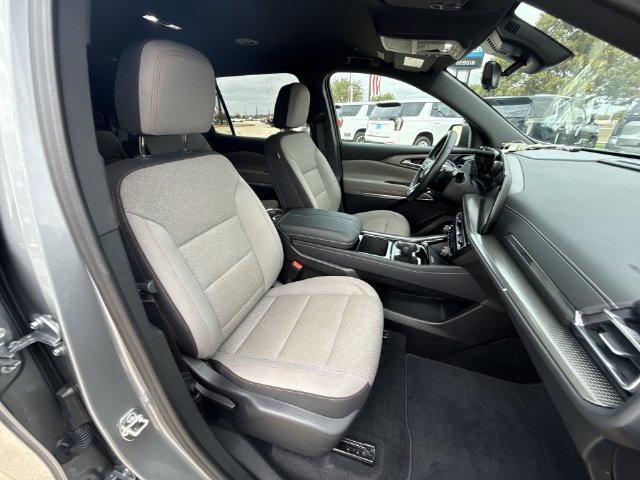 Certified 2026 Chevrolet Traverse LT w/ Driver Confidence Package FWD image 29
