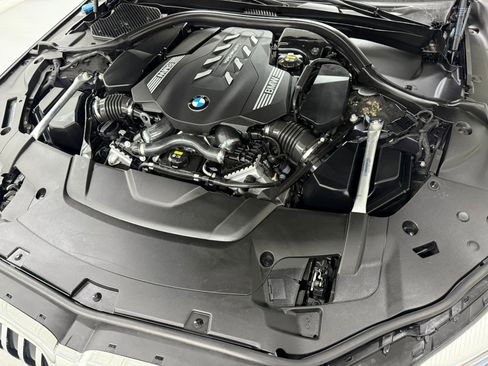 Used 2020 BMW 750i xDrive image 46