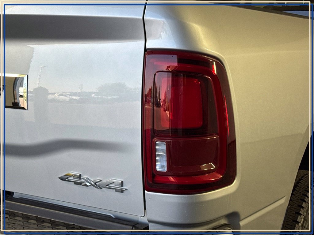 Certified 2026 RAM 2500 Laramie AWD/4WD image 9