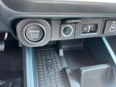 New 2025 Ford Maverick Lariat w/ Black Appearance Package image 26