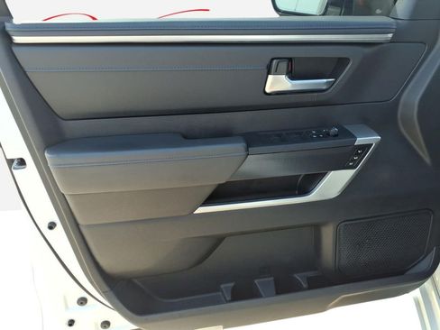 Certified 2025 Toyota Tundra Platinum AWD/4WD image 17