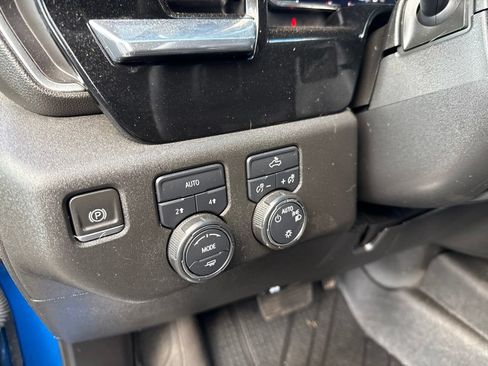 Used 2023 Chevrolet Silverado 1500 LT w/ Protection Package AWD/4WD image 31