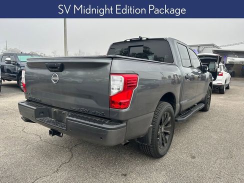 Used 2023 Nissan Titan SV w/ SV Convenience Package image 6