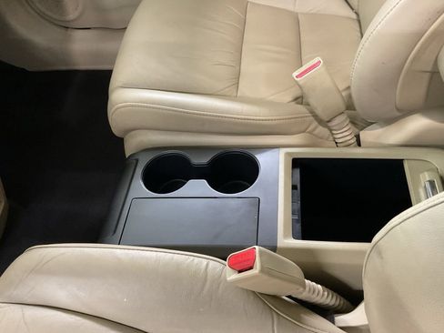 Used 2011 Honda CR-V EX-L image 18