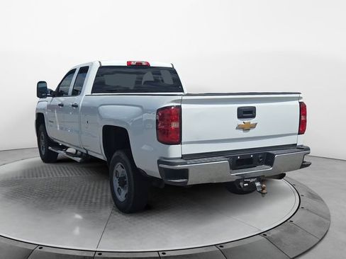 Used 2019 Chevrolet Silverado 2500 W/T RWD image 3