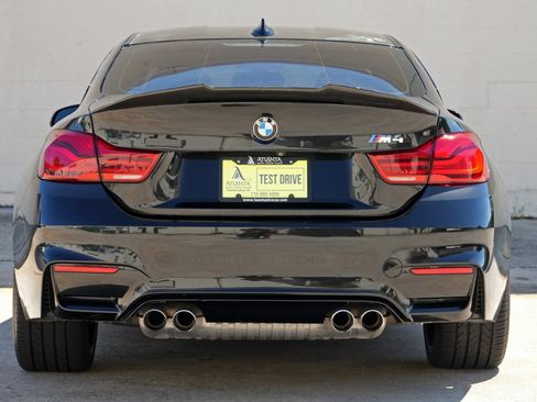 Used 2018 BMW M4 Coupe RWD image 11