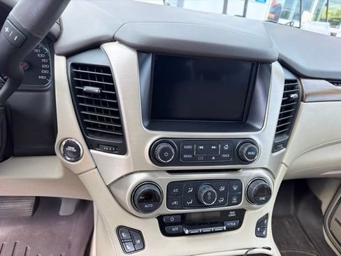 Used 2020 GMC Yukon XL Denali w/ Denali Ultimate Package AWD/4WD image 11