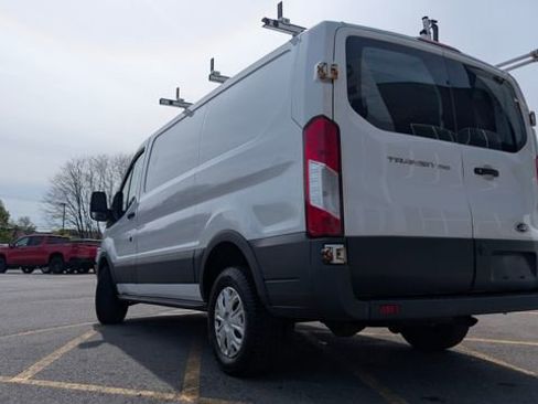 Used 2018 Ford Transit 250 130 Low Roof w/ Exterior Upgrade Package RWD image 7