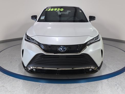 Used 2023 Toyota Venza Nightshade AWD/4WD image 3